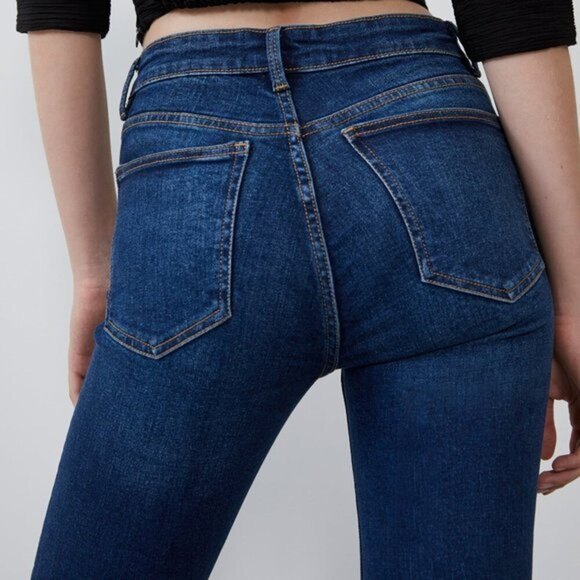 Denim Zara Mid-Rise Cropped Flare Raw Hem Jeans (NWT) - Picture 5 of 6